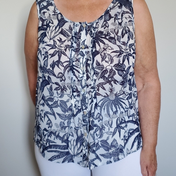 Top - Picture 1 of 4